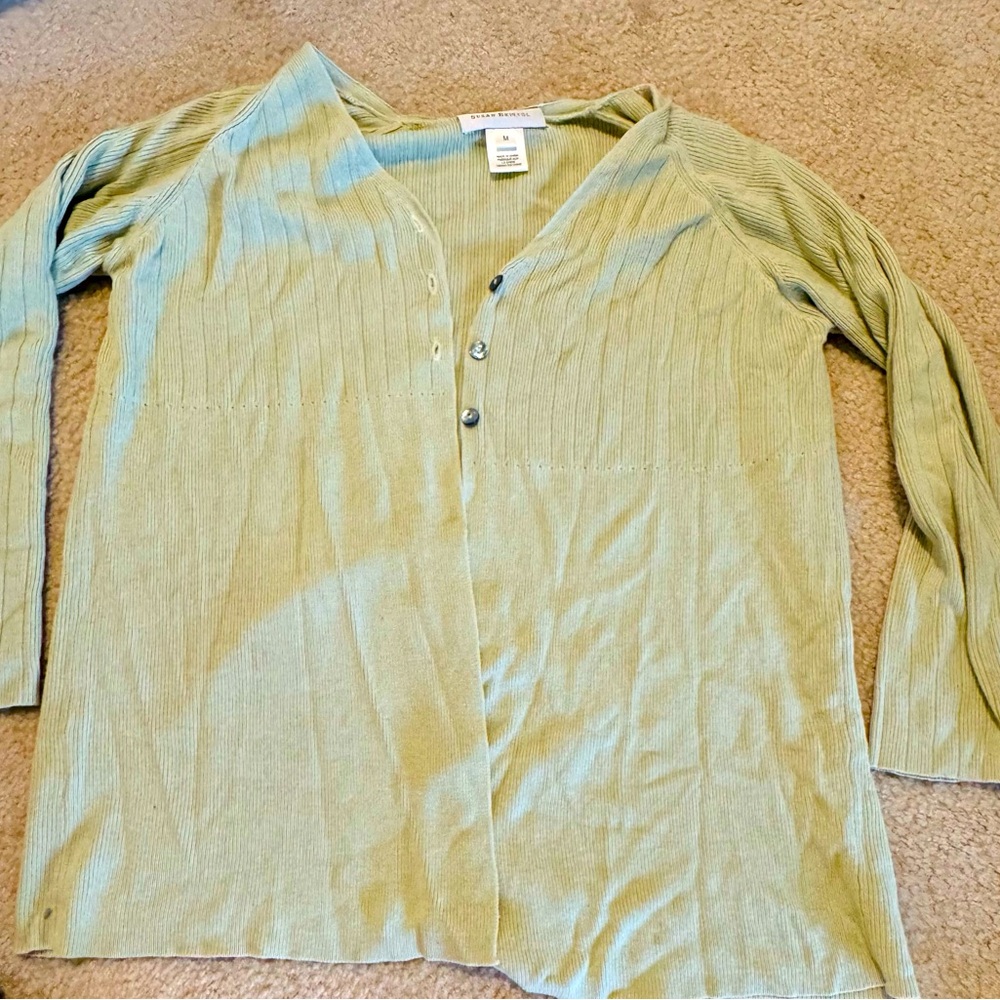 Light green fall/spring cardigan size Medium women